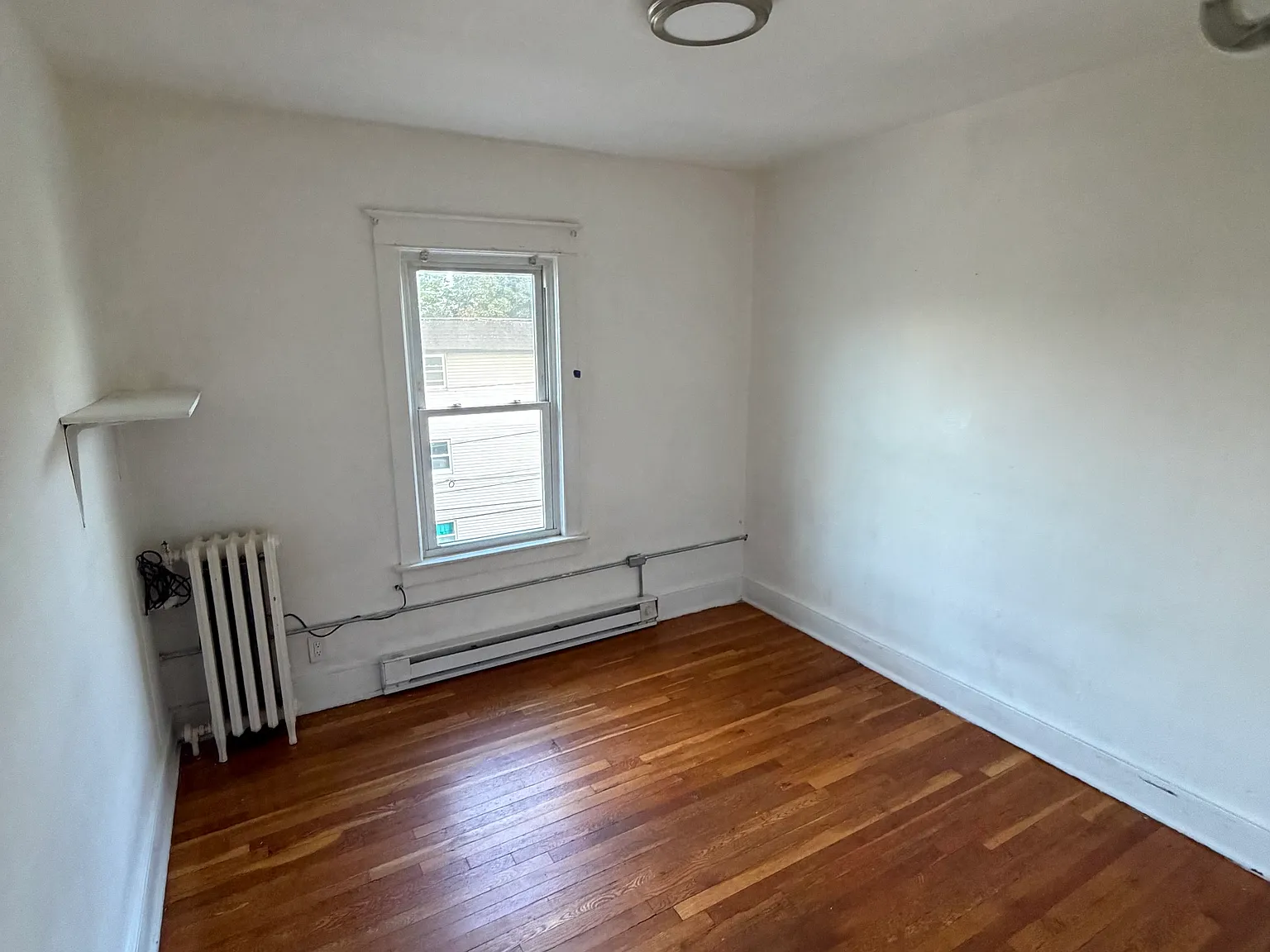 327 Main Street - 5 — Photo 4