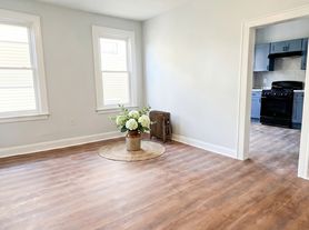 55 Schley St