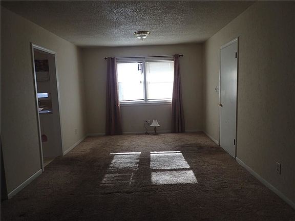 3rd image of 12105 E 52nd St S