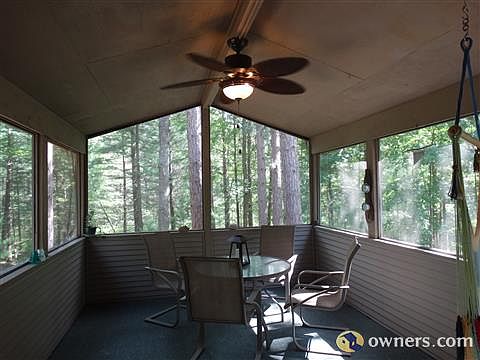 Huge screened porch