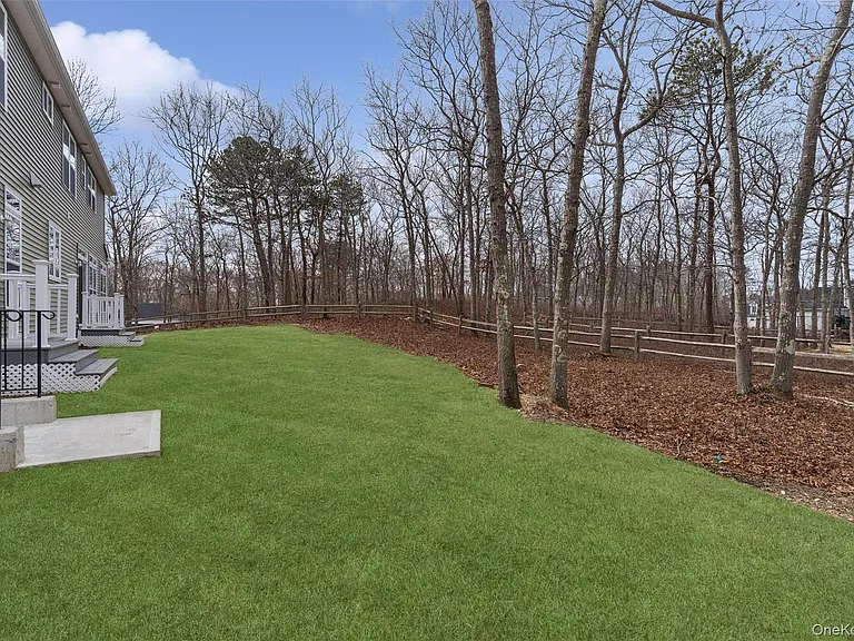 16 Gateway Ct — Photo 30