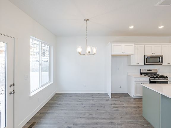 4th image of 4769 S Olive Ave #411