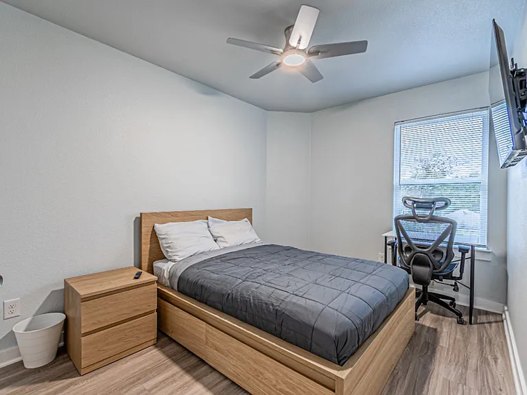 3513 Cleveland St — Photo 11