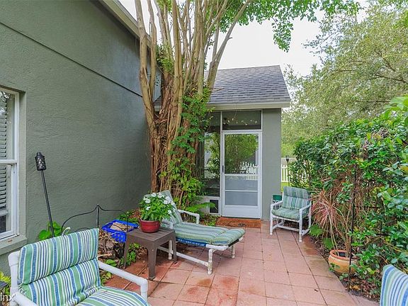 4th image of 10832R Newbridge Dr