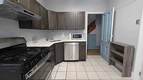 23 Sherman Pl Photo 1