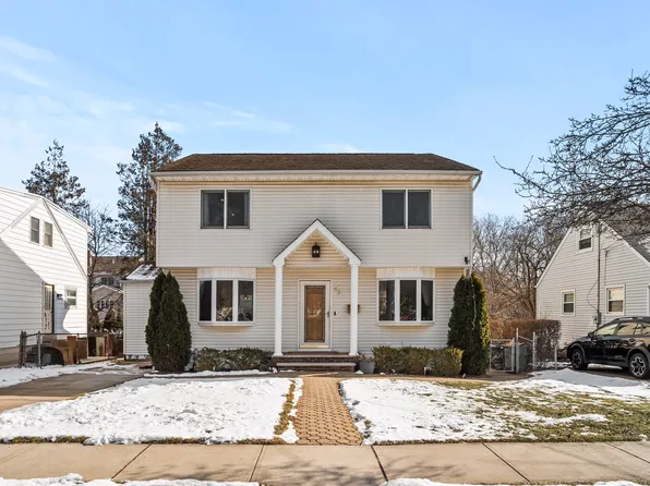 43 Ploch Rd, Clifton, NJ 07013