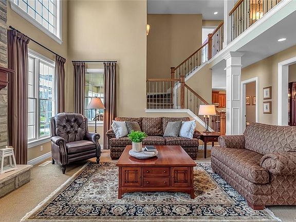 2nd image of 6239 Willow Run Ct