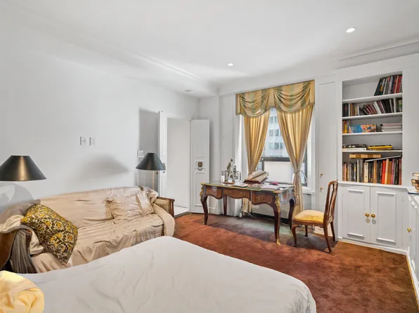 465 Park Avenue image 6 of 10