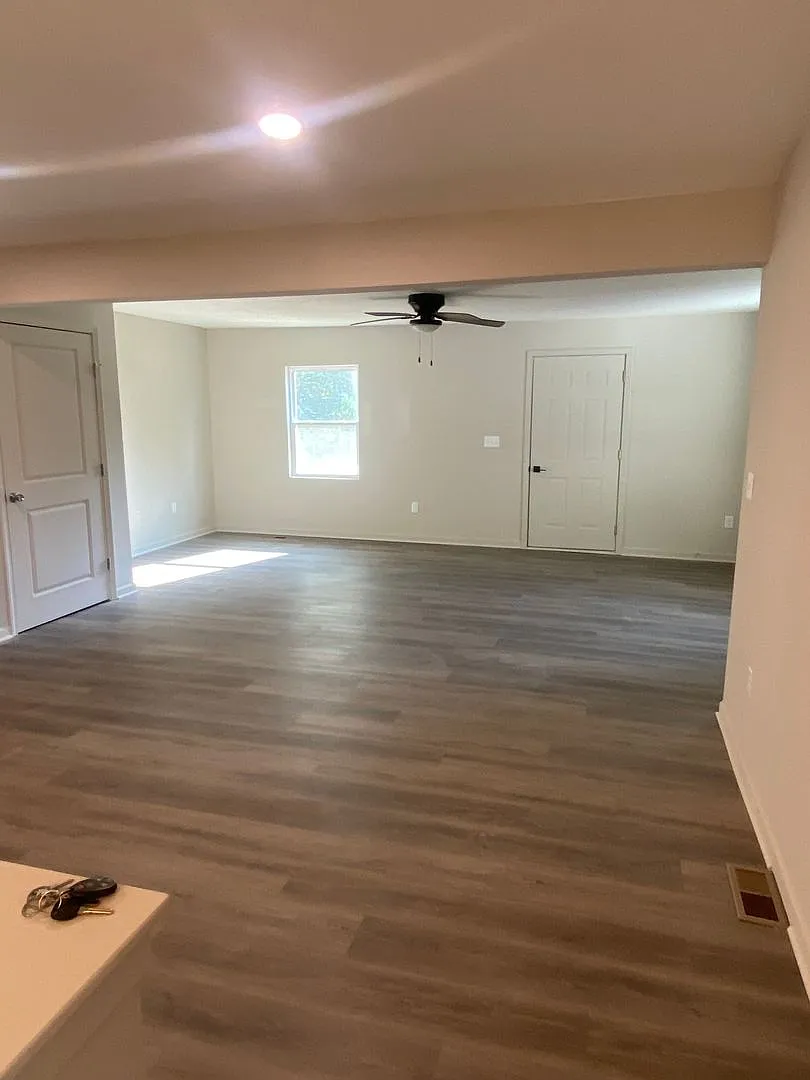 Showings to start 10/2/26 - Newly remodeled 4 bedroom 2 bathroom - Valley Center Schools — Photo 2