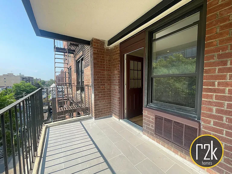 3825 Parsons Blvd #5L — Photo 11
