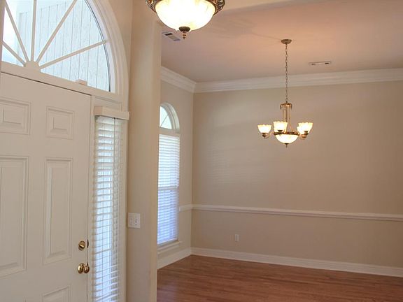3rd image of 1606 S 15th Pl