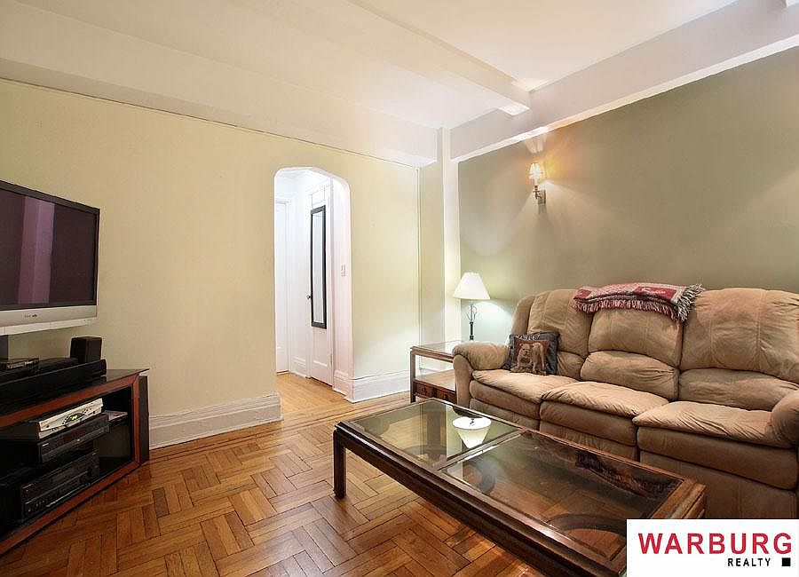 1st image of 49 W 72nd St APT 6-A