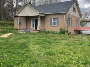 236 S Young St, Sparta, TN 38583