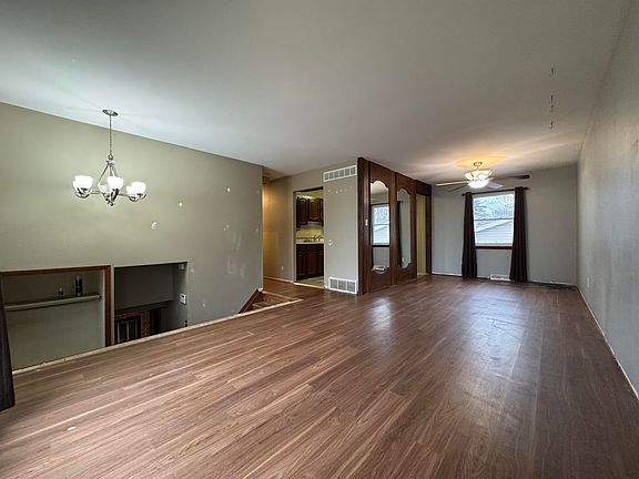 4th image of 3265 W 74th Pl