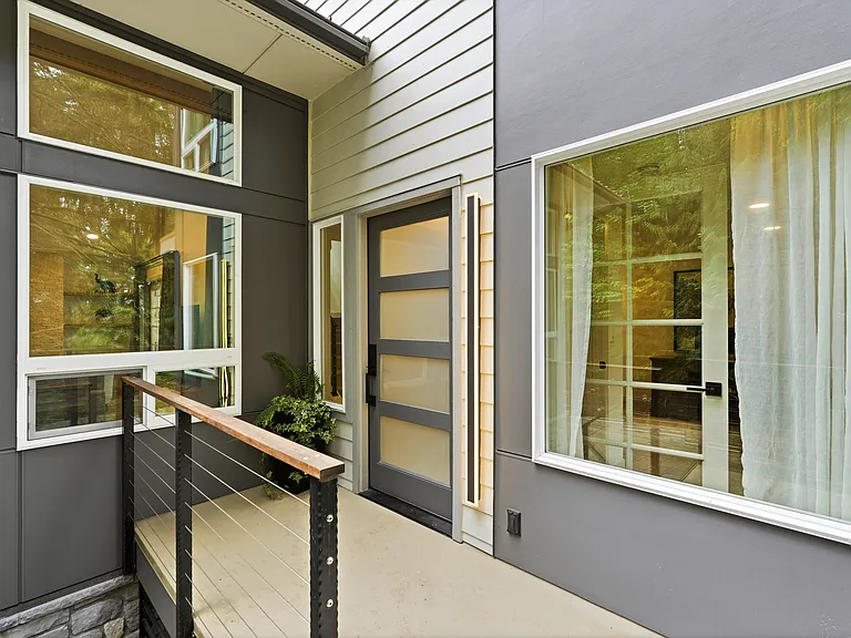 132 224th St SE — Photo 2