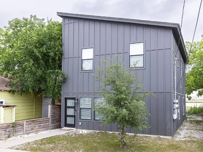 2346 Dakota St #1101 — Photo 2