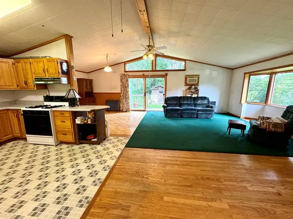 442 Stage Road, Plainfield, NH 03781