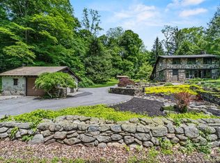 1670 Baptist Church Rd, Yorktown Heights, NY 10598