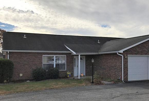 1st image of 24 Boone Hill Ct #24