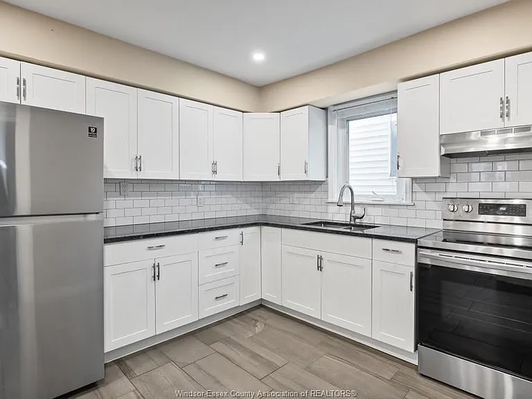 835 Moy Ave #MAIN — Photo 3