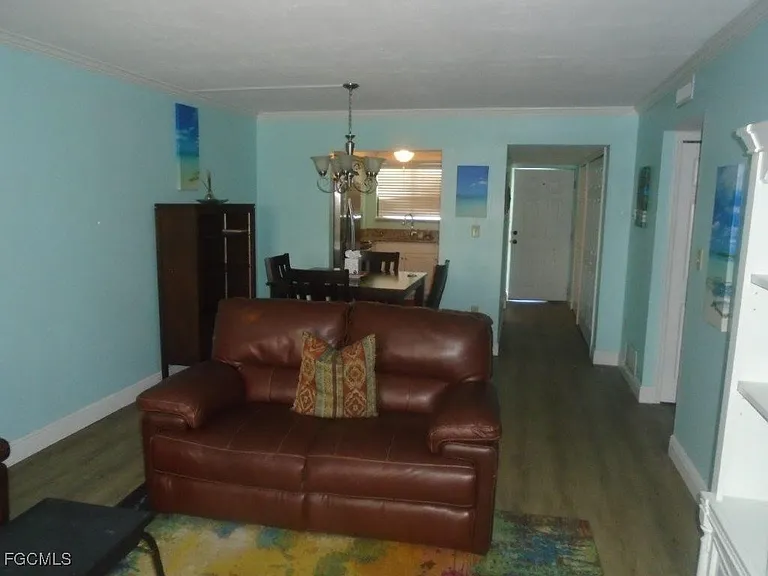2121 Collier Ave #311 — Photo 6