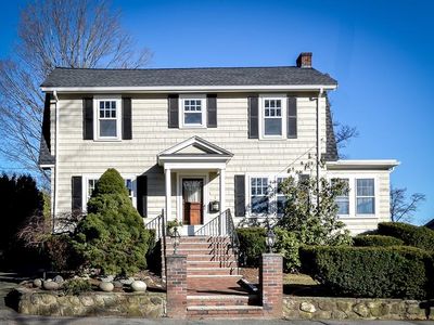 1 Hill Top Rd, Wellesley, MA, 02482
