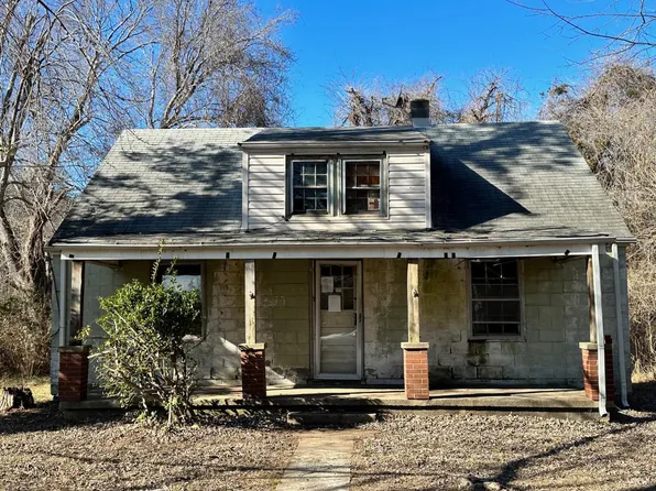 581 Windsong Dr, Lynch Station, VA 24571