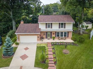 1830 Hillrose Pl, Fairborn, OH 45324