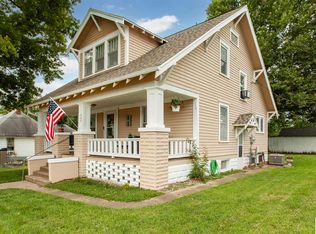 402 Bridge St, Sweet Springs, MO 65351