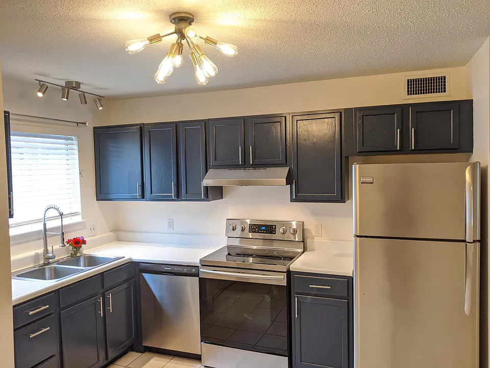201 College Blvd E #41