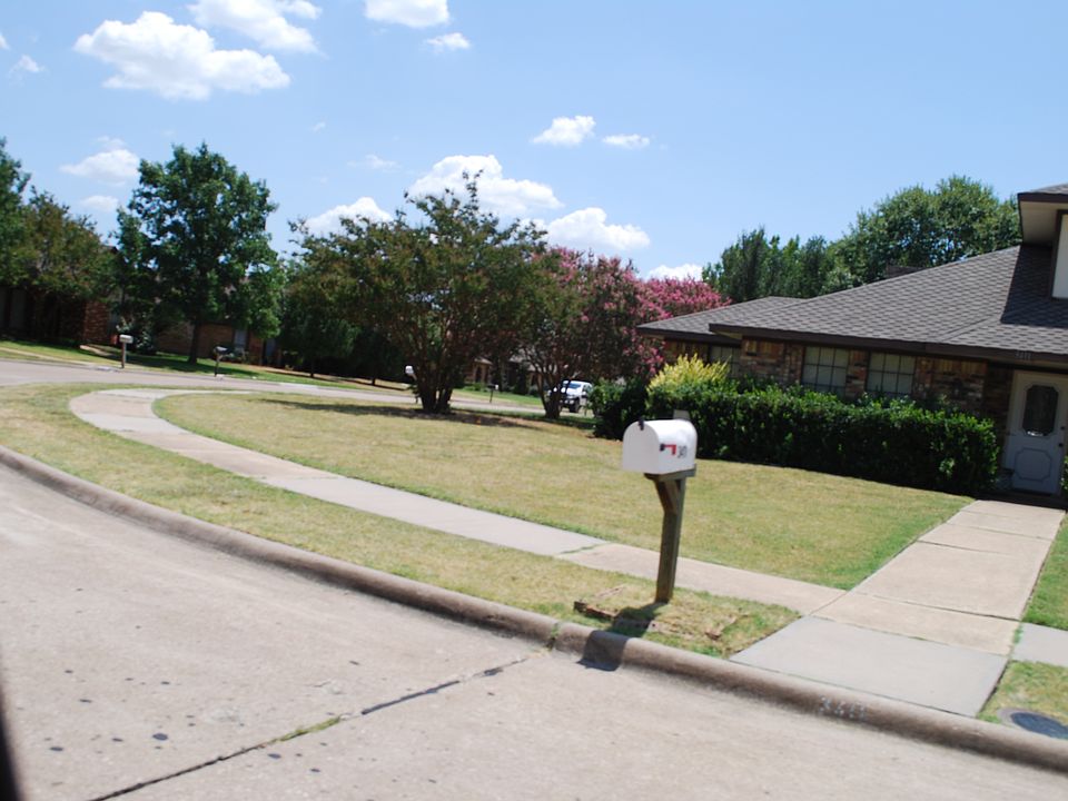 2nd image of 3409/3411 San Mateo Dr
