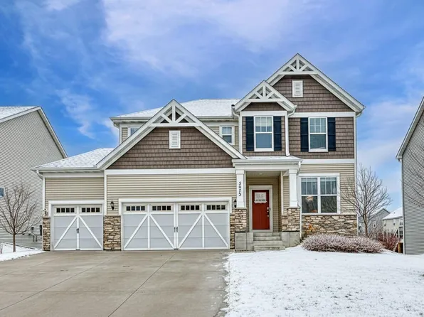 5073 Sandpebble Ln, Woodbury, MN 55129