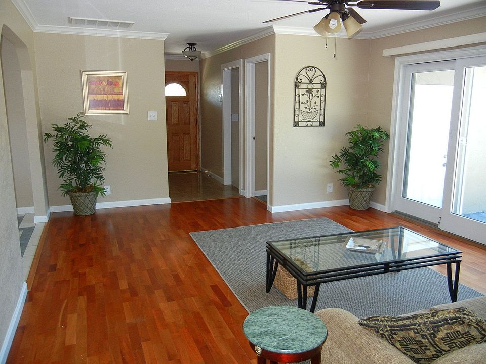 1st image of 1471 Hillsdale Ave