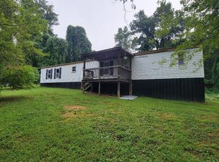 305 Berkley St, Phenix, VA 23959