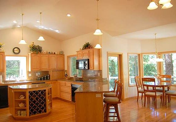 Breakfast Bar