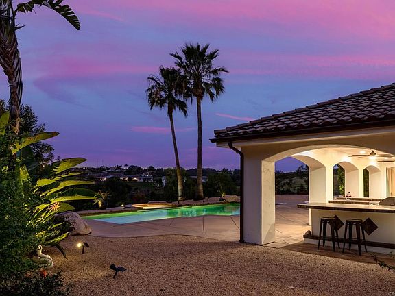 2nd image of 2869 Dos Lomas Pl