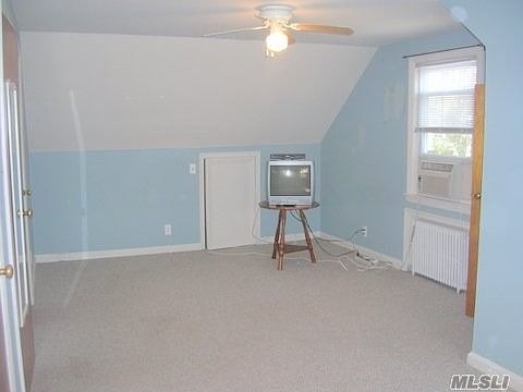 5th image of 20 E Willow St