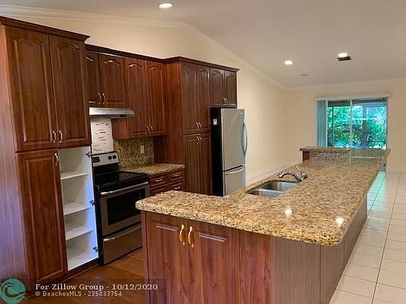 3rd image of 10722 La Placida Dr #B3-9