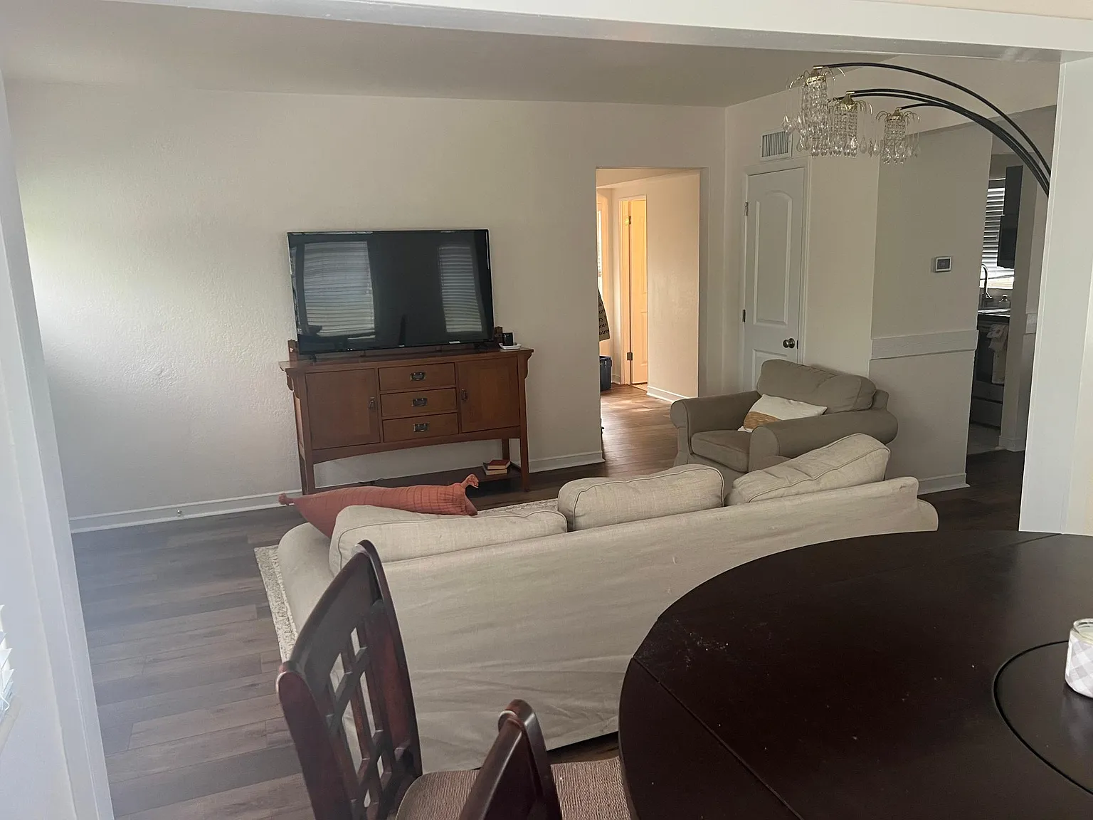 1 bed, 775 sqft, $1,600 — Photo 3