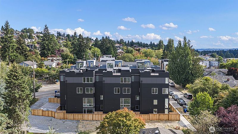 2nd image of 6318 41st Avenue SW #F