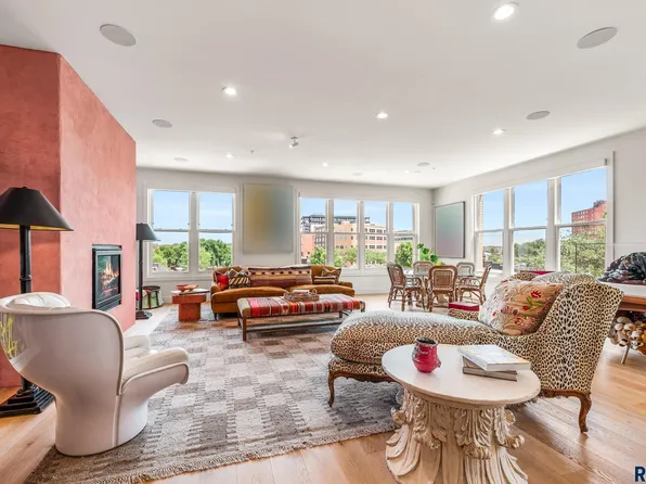 421 N Phillips Ave APT 301, Sioux Falls, SD 57104