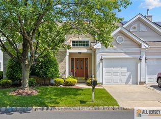 12 Wellfleet St, Monroe Township, NJ
