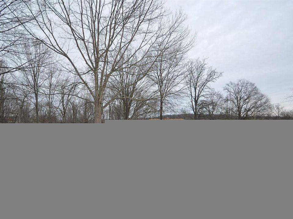 2nd image of 3226 Brookwood Dr
