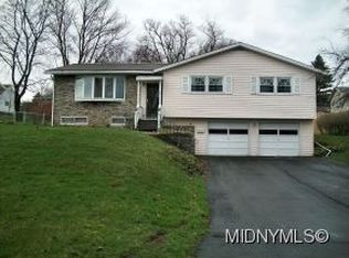 9 Regency Rd, New Hartford, NY 13413