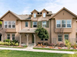 353 Feather River Pl, Oxnard, CA 93036