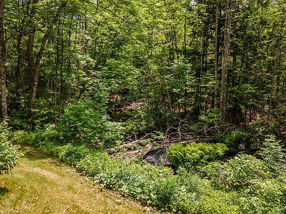 5th image of 288 Stream Rd