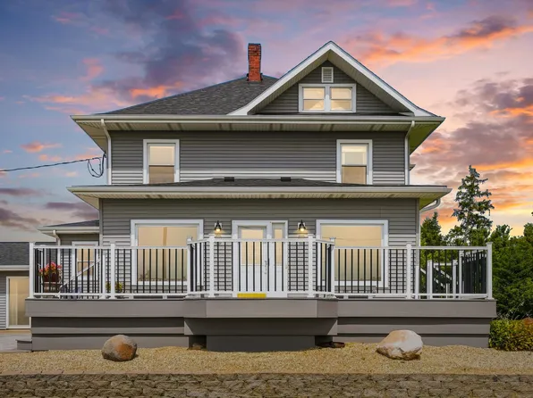 219 Vermont Ave, Clarence, IA 52216