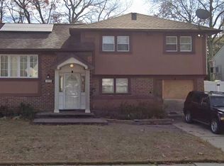 1070 Cramer Ct, Baldwin, NY 11510