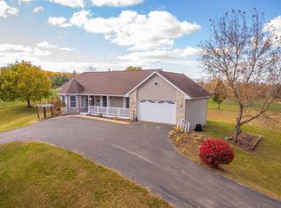 22782A Short Rd, Lanark, IL 61046