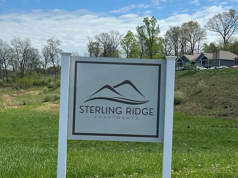 Sterling Ridge Apartments — Photo 40